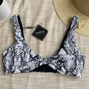 ZAFUL snakeskin bikini top